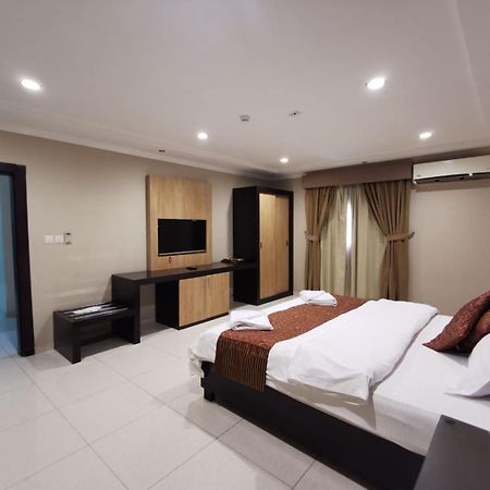 Ashbonh Hotel Suites Рияд Екстериор снимка