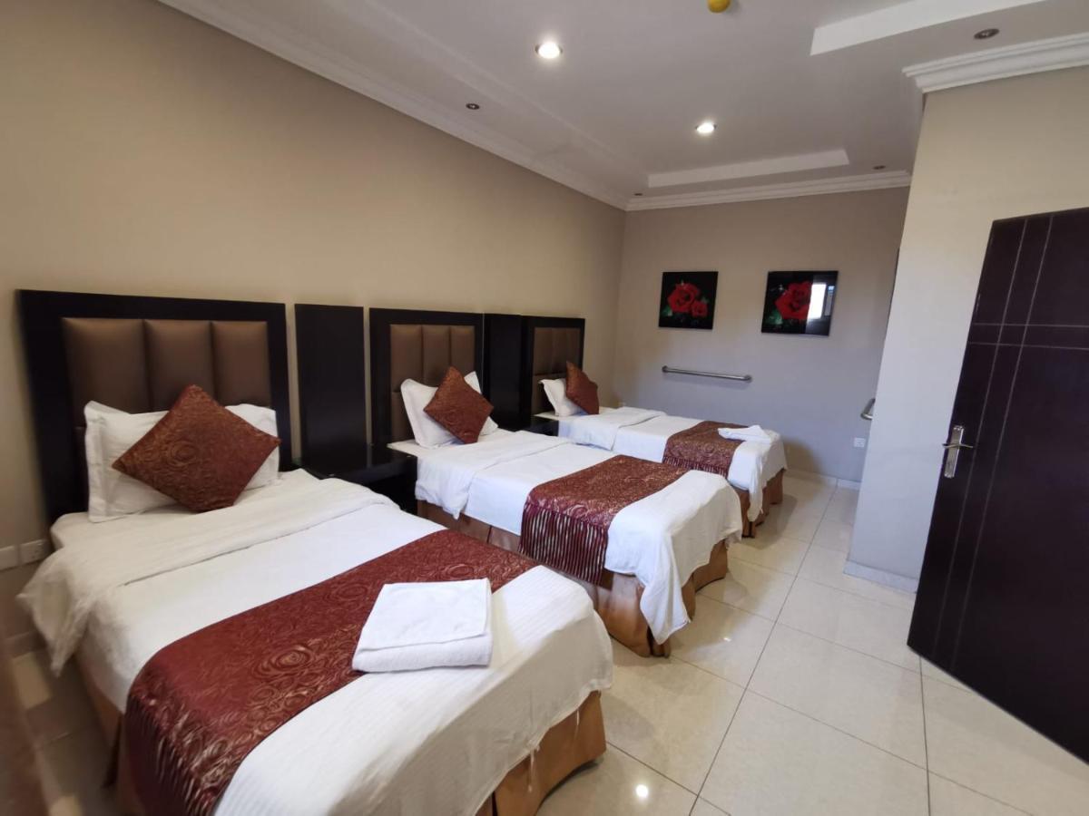 Ashbonh Hotel Suites Рияд Екстериор снимка