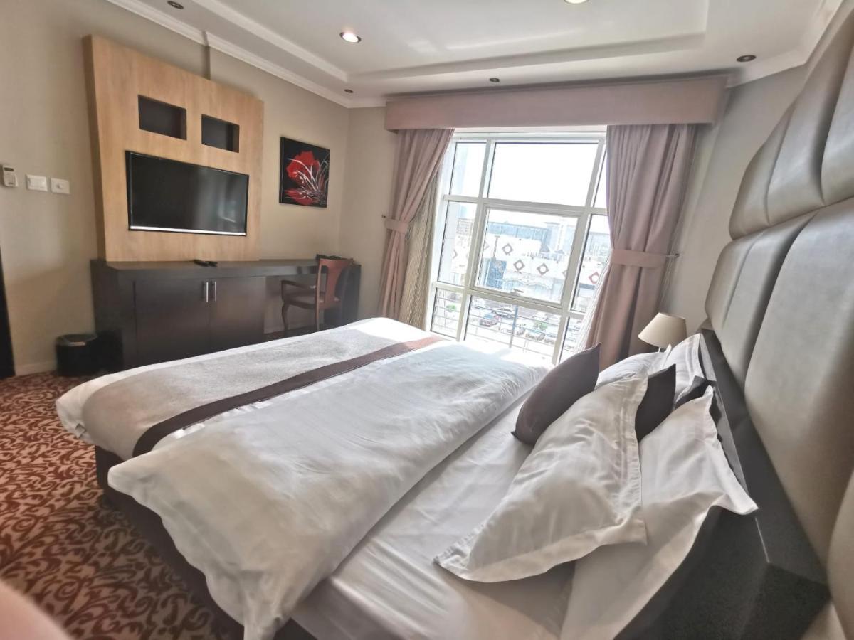 Ashbonh Hotel Suites Рияд Екстериор снимка