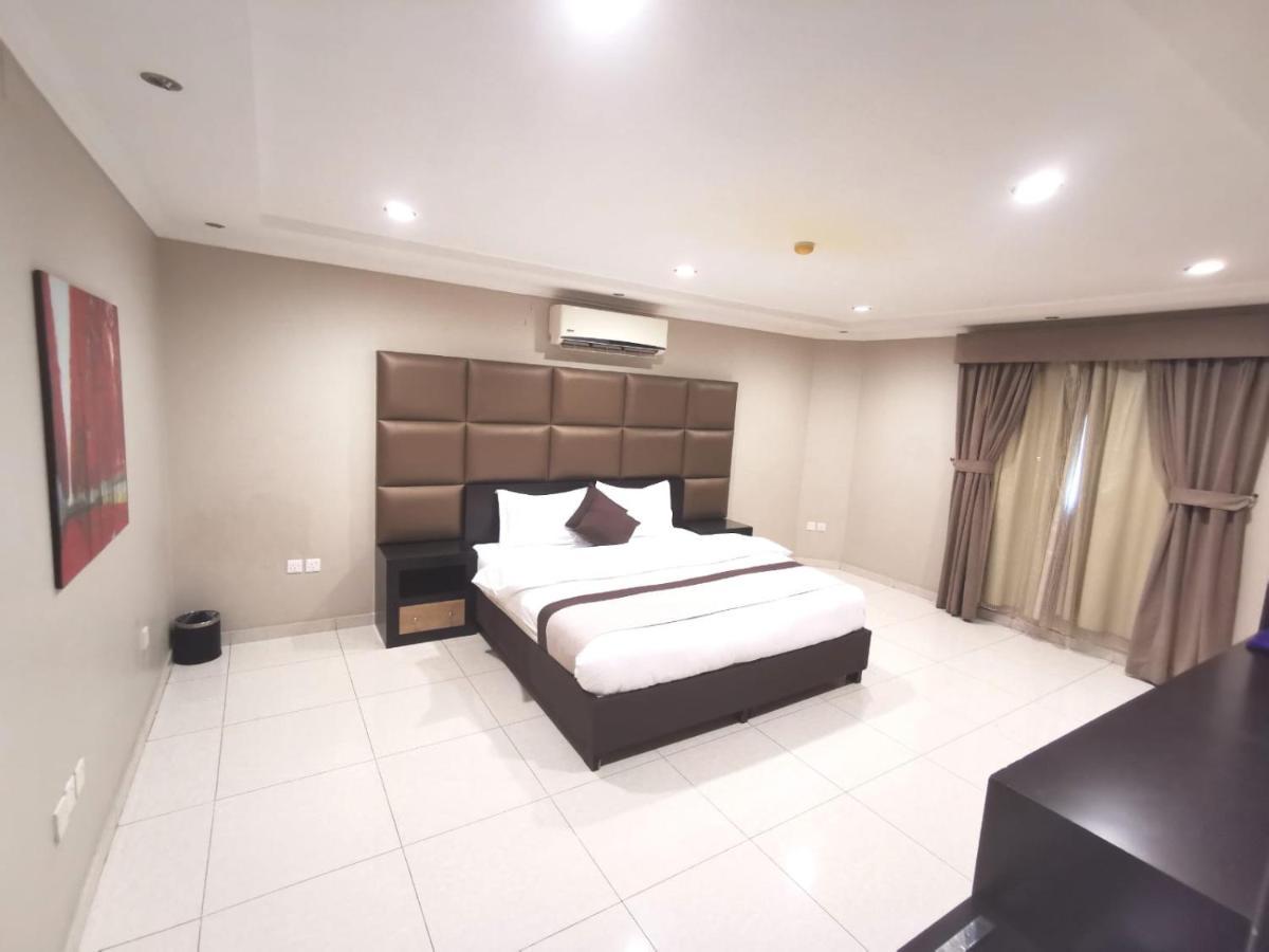 Ashbonh Hotel Suites Рияд Екстериор снимка