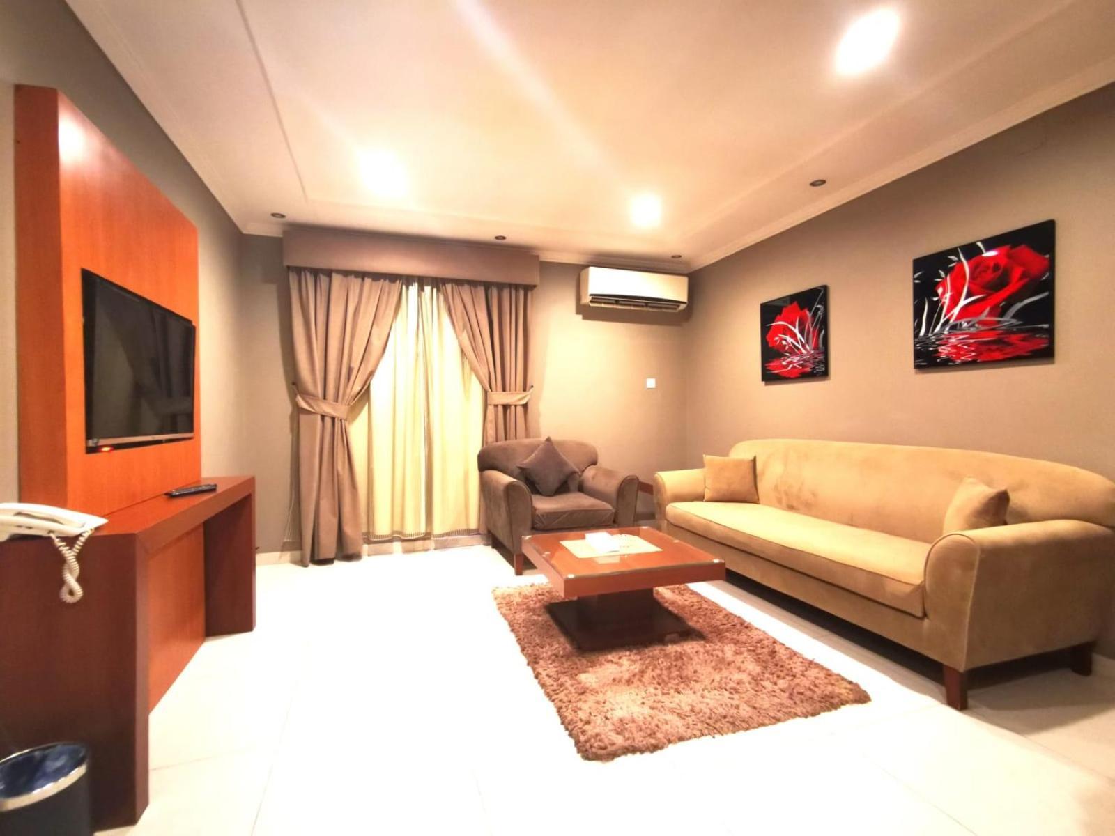Ashbonh Hotel Suites Рияд Екстериор снимка