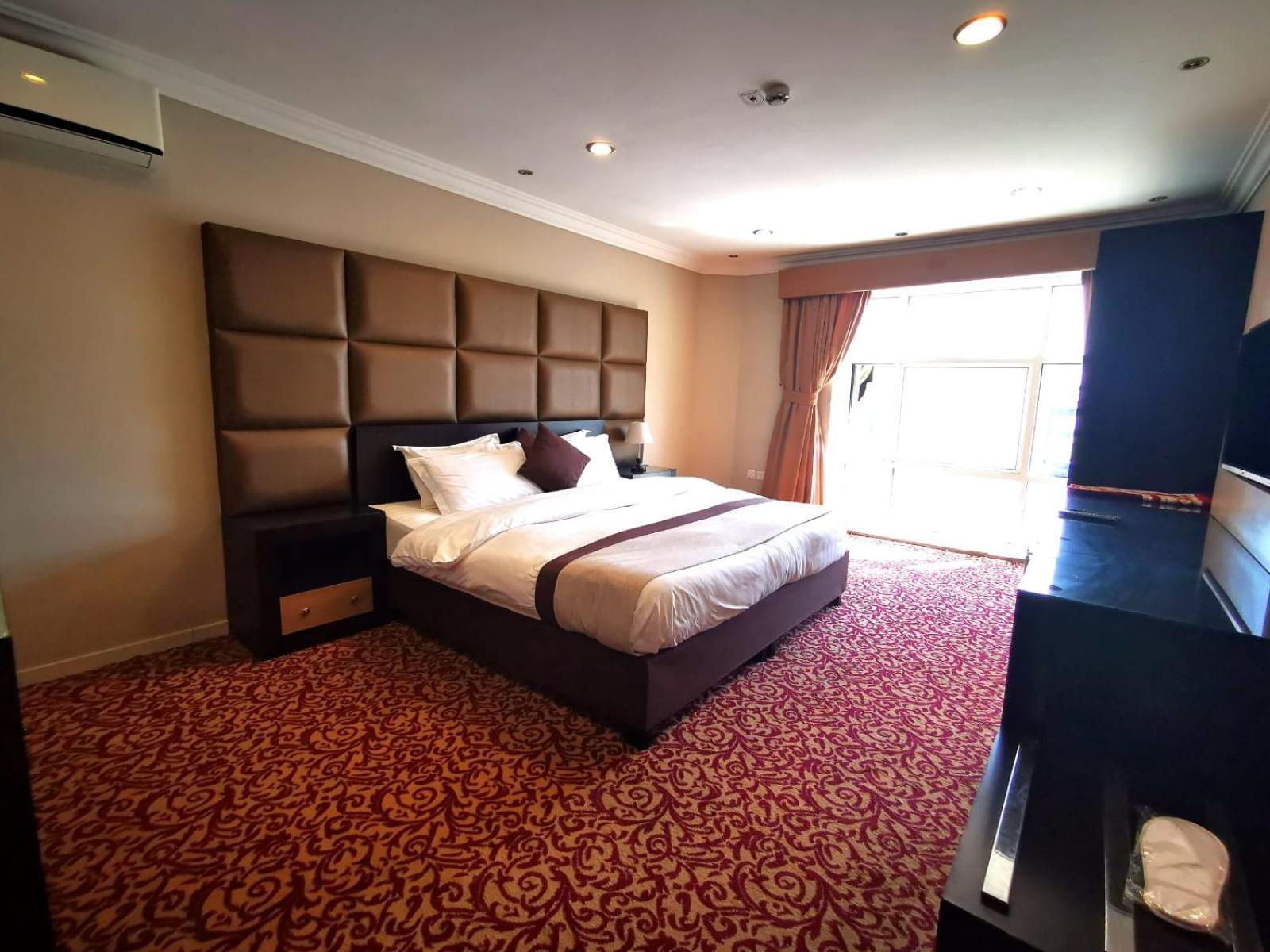 Ashbonh Hotel Suites Рияд Екстериор снимка