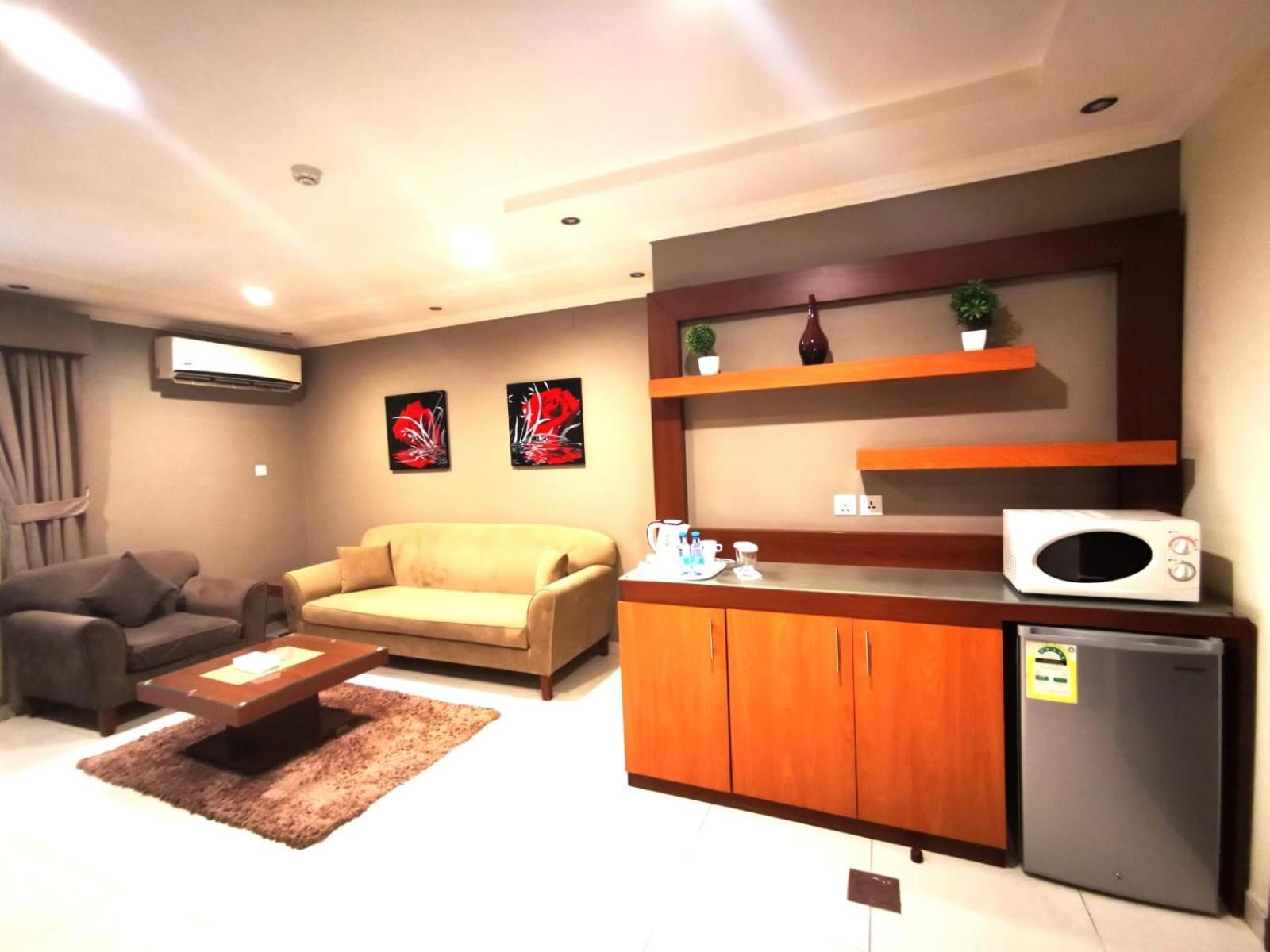 Ashbonh Hotel Suites Рияд Екстериор снимка