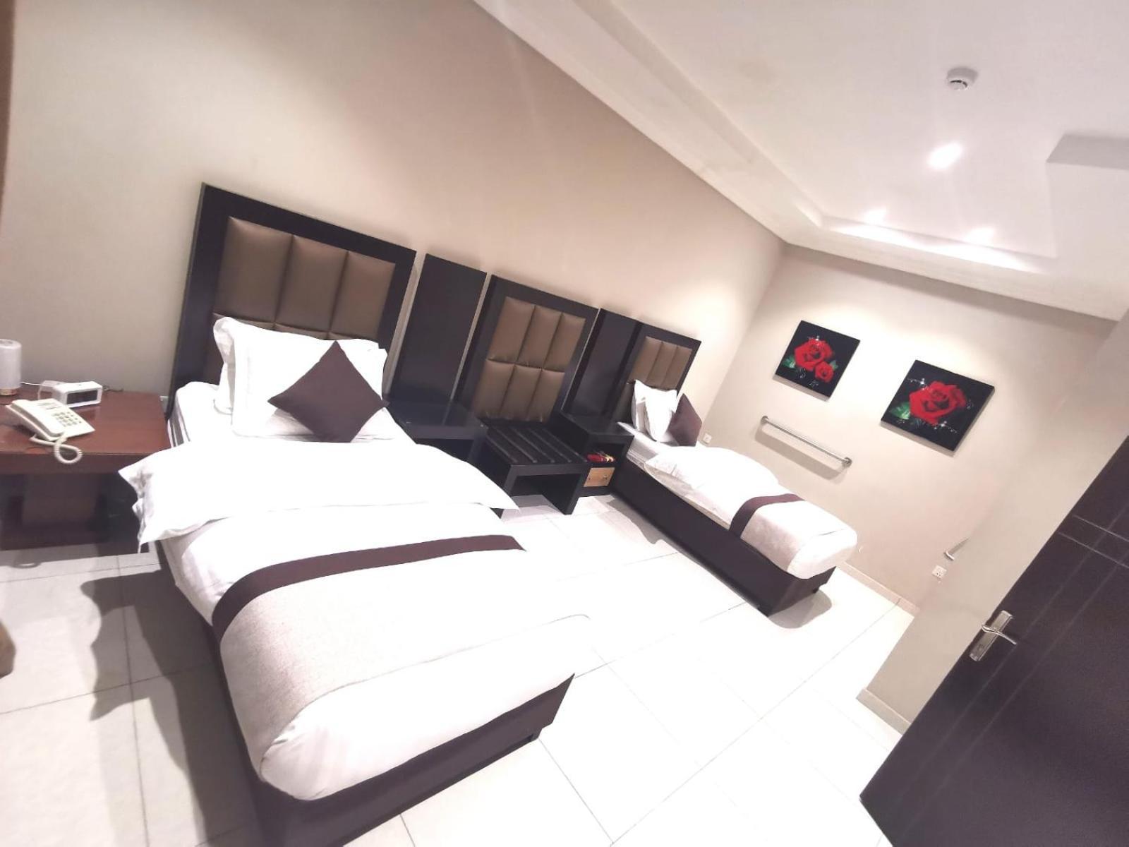 Ashbonh Hotel Suites Рияд Екстериор снимка